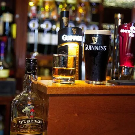 Otel Torc Woodford (Kerry)